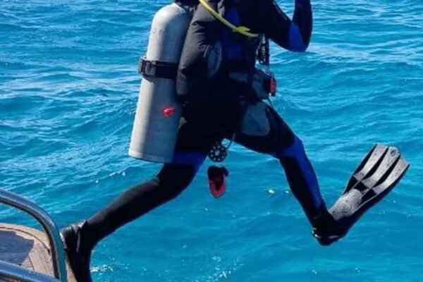 Hurghada Beginner Diving Trip with Lunch, Transfer & Gear | First-Time Divers